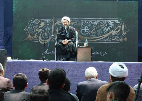 مراسم شهادت امام جعفر صادق(ع) در مدرسه علمیه امام صادق(ع) زاهدان