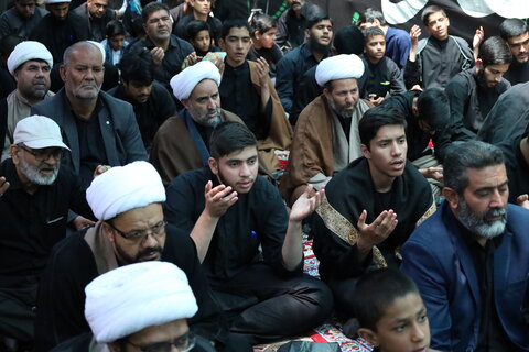 مراسم شهادت امام جعفر صادق(ع) در مدرسه علمیه امام صادق(ع) زاهدان