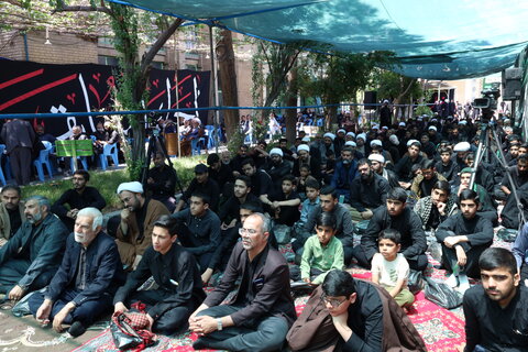 مراسم شهادت امام جعفر صادق(ع) در مدرسه علمیه امام صادق(ع) زاهدان