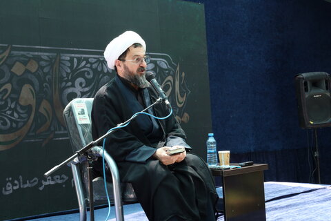 مراسم شهادت امام جعفر صادق(ع) در مدرسه علمیه امام صادق(ع) زاهدان