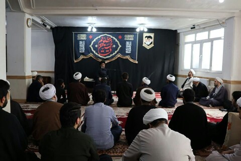 تصاویر / درس اخلاق هفتگی حوزه علمیه صاحب الزمان عج مرند