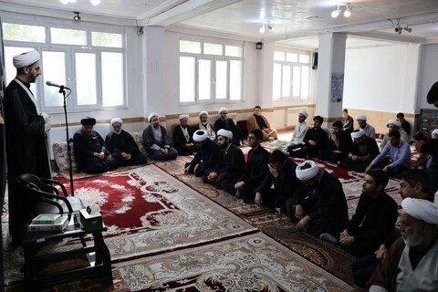 تصاویر / درس اخلاق هفتگی حوزه علمیه صاحب الزمان عج مرند