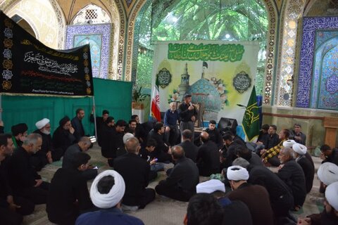 تصاویر/ کاروان عزاداری طلاب واساتید مدرسه علمیه امیرالمومنین آران وبیدگل درسالروز شهادت امام صادق(ع)