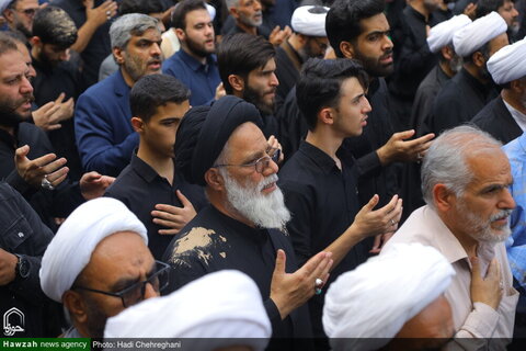 إقامة موكب عزاء في ذكرى استشهاد الإمام جعفر الصادق (ع) بحضور آية الله العظمى وحيد الخراساني