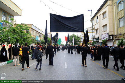 إقامة موكب عزاء في ذكرى استشهاد الإمام جعفر الصادق (ع) بحضور آية الله العظمى وحيد الخراساني