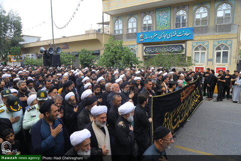 إقامة موكب عزاء في ذكرى استشهاد الإمام جعفر الصادق (ع) بحضور آية الله العظمى وحيد الخراساني