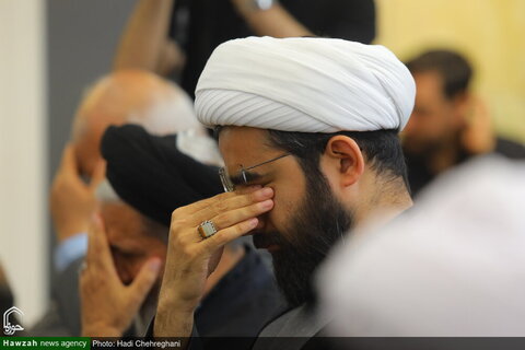 إقامة مراسم عزاء بمناسبة ذكرى استشهاد الإمام جعفر الصادق (ع) في مكتب آية الله العظمى نوري الهمداني