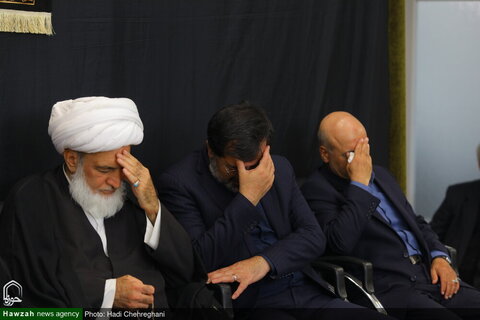 إقامة مراسم عزاء بمناسبة ذكرى استشهاد الإمام جعفر الصادق (ع) في مكتب آية الله العظمى نوري الهمداني