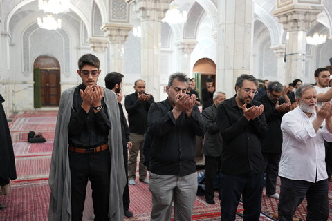 تصاویر/ برگزاری مراسم عزاداری شهادت امام صادق(ع) در مدرسه عالی شهید مطهری