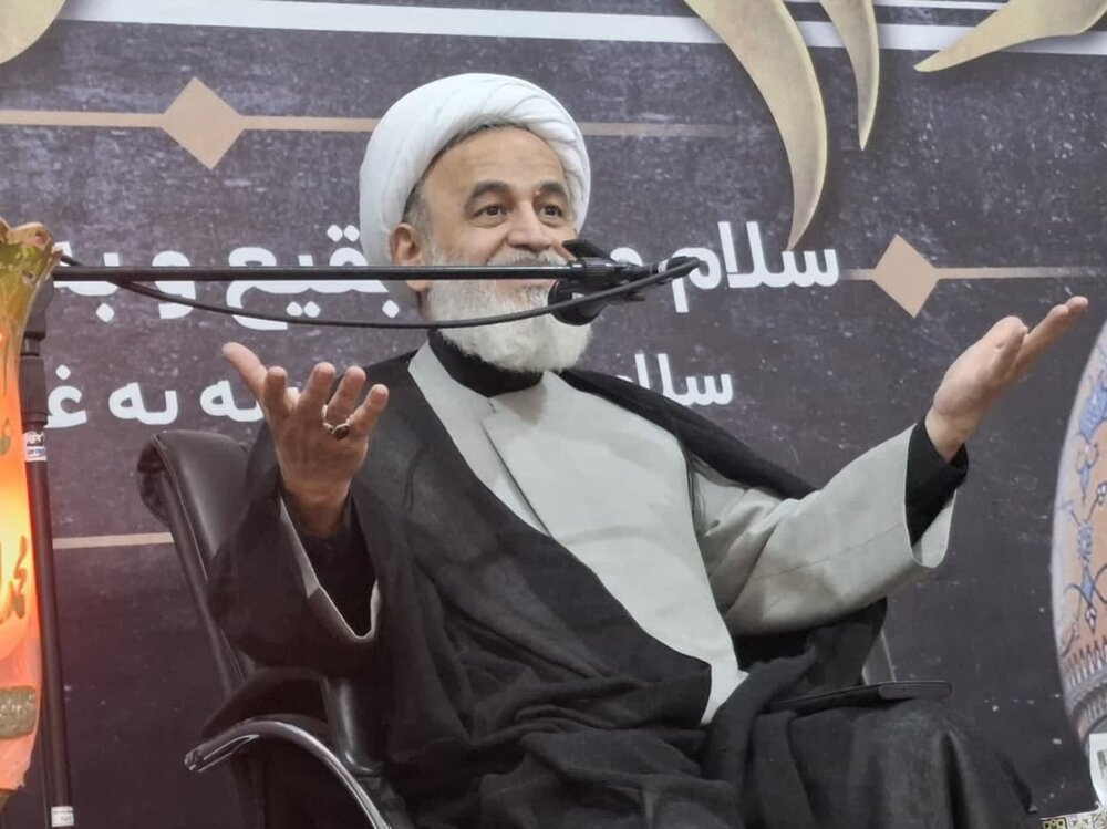 حوزه علمیه کاشان باید قوی‌ترین حوزه علمیه کشور باشد