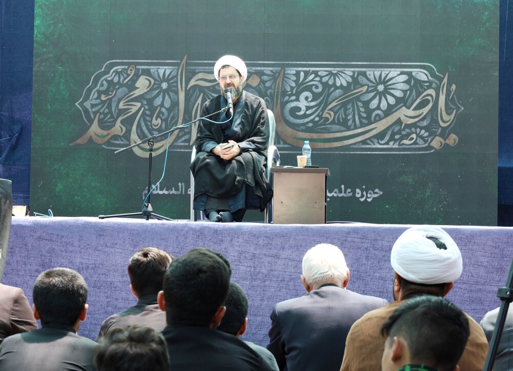 نهضت علمی امام صادق(ع) الگوی تمدن سازی برای حوزه‌های علمیه است+عکس