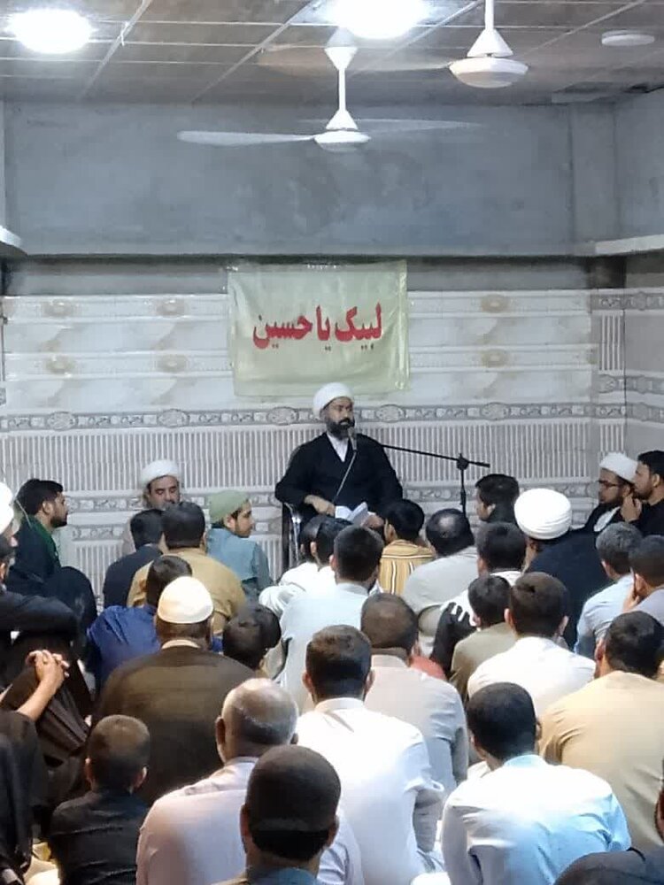 इमाम सादिक (अ) की शहादत को याद करने के लिए उपमहाद्वीप के पुरावशेषों के पुनरुद्धार केंद्र के नजफ़ अशरफ विभाग में एक शोक समारोह आयोजित किया गया