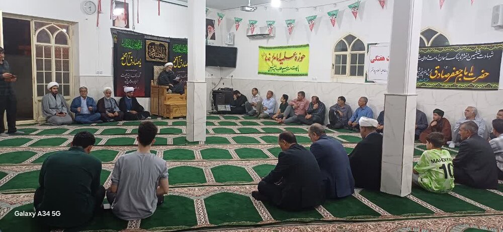 تصاویر/ مراسم عزاداری شهادت امام صادق(ع)در مدرسه علمیه پلدختر