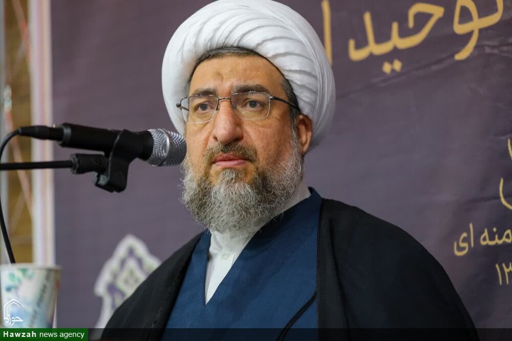 حج رهاشدن از منیت و رسیدن به کمال الهی است