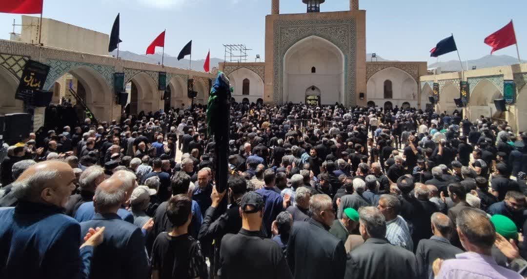 تصاویر/ عزاداری شهادت امام صادق (ع) در آستان علی بن باقر(ع)