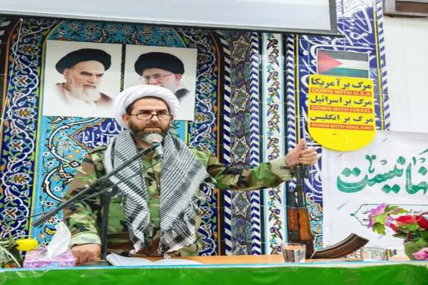 آمریکا قصد گروگان‌گیری اقتصاد ایران را دارد