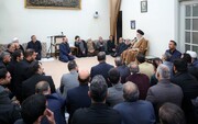 قائد الثورة: نهج الأئمّة «نهج الثبات والاستقامة» ودرسهم «درس المنطق والاستدلال»