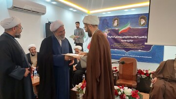 تقدیر از معاونین پژوهش مراکز استانی برگزیده در دوازدهمین اجلاسیه مشهد