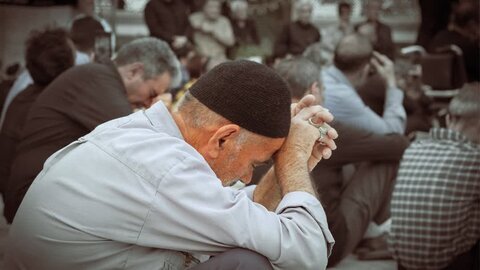 Imágenes / Duelo en el aniversario del martirio del Imam Sadiq (P) en el Santuario Sagrado de Hilal ibn Ali (P)