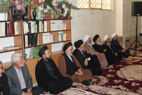 تصاویر/ یادواره شهدای روحانی برزک کاشان