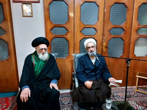 برگزاری مجلس عزای شهادت رئیس مذهب حضرت امام صادق علیه‌السلام در بیت آیت الله محمودی گلپایگانی (مدظله)