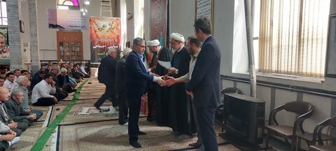 تصاویر/ اقامه نماز جمعه شهرستان پلدشت