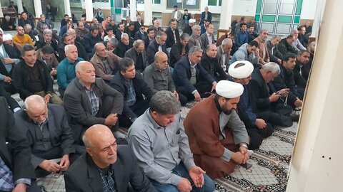 تصاویر/ اقامه نماز جمعه ماکو