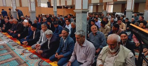 تصاویر/ اقامه نماز جمعه شهر کشاورز