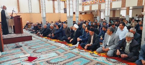 تصاویر/ اقامه نماز جمعه شهر کشاورز