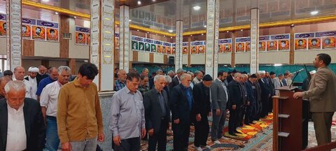 تصاویر/ اقامه نماز جمعه شهر کشاورز