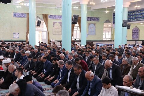 تصاویر/ اقامه نماز جمعه تکاب