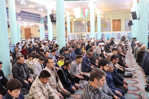 تصاویر/ اقامه نماز جمعه تکاب