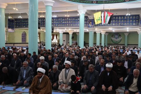 تصاویر/ اقامه نماز جمعه تکاب