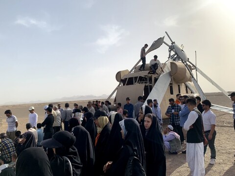 تصاویر/ مراسم بزرگداشت شکست نظامی آمریکا در صحرای طبس