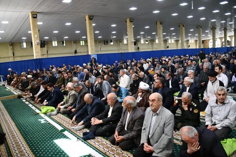 تصاویر/ اقامه نماز جمعه شهر خوی