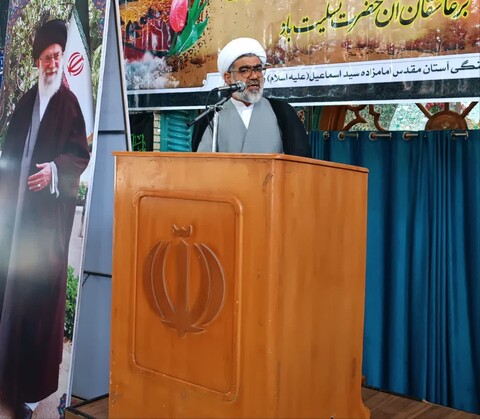 تصاویر/ اقامه نماز جمعه میانه