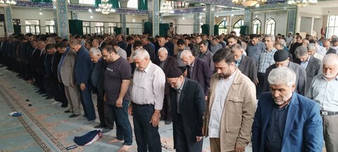 تصاویر/ اقامه نماز جمعه میانه