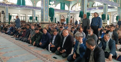 تصاویر/ اقامه نماز جمعه میانه