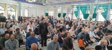 تصاویر/ اقامه نماز جمعه میانه