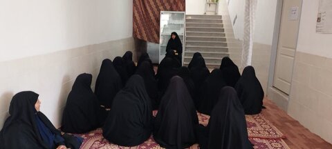 تصاویر/ نشست معرفتی مدرسه علمیه شهداد