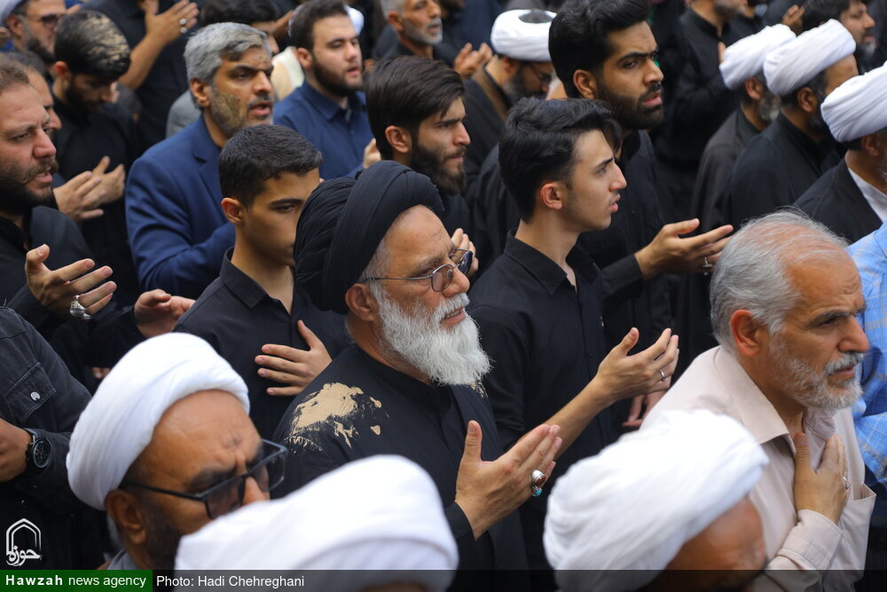 Picha / Mkusanyiko wa waombolezaji katika kuadhimisha siku aliyo uwawa kishahidi Imam Ja'far Sadiq (a.s), huku akihudhuria Ayatollah al-Udhma Wahid Khorasani