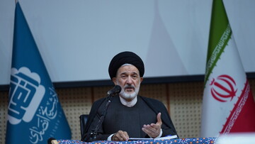 نقش حوزه‌های علمیه در حمایت از نظام اسلامی و دولت