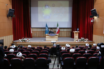 تصاویر/ رویداد معرفی تجربه های موفق حل مسئله حوزویان