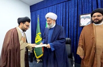 تصاویر/ تجلیل از امام جمعه خورموج