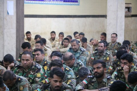 تصاویر|حضور حجت الاسلام و المسلمین انصاری قمی درمسجد فجر گروه 44 توپخانه نزاجا