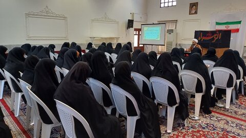 جہالت کا مطلب ان پڑھ ہونا نہیں بلکہ بے عقلی ہے