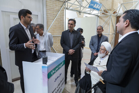 بازدید امام جمعه یزد از شرکت های دانش بنیان مستقر در پارک علم و فناوری یزد