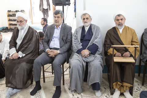 جلسه تفسیر قرآن کریم آیت الله ناصری با حضور مدیران استان