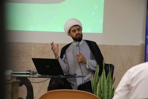 تصاویر| کارگاه توانمند سازی شوراهای جذب حوزه علمیه اصفهان