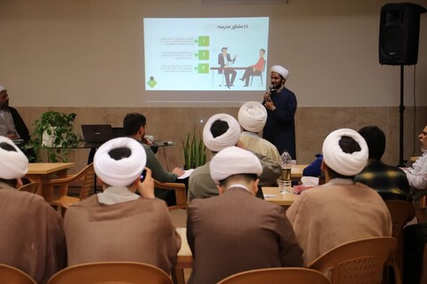 تصاویر| کارگاه توانمند سازی شوراهای جذب حوزه علمیه اصفهان